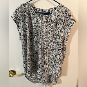Simply Vera Vera Wang Black and White Patterned Blouse large flowy semi sheer